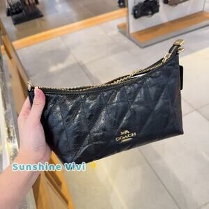 NWT Coach Caitlin Shoulder Bag With Quilting CDZ88 Glazed leather black